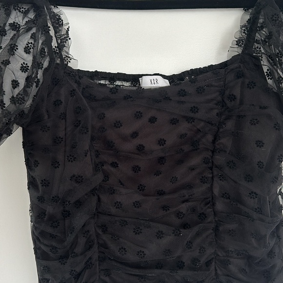 Sheer Black Floral top - Picture 2 of 4